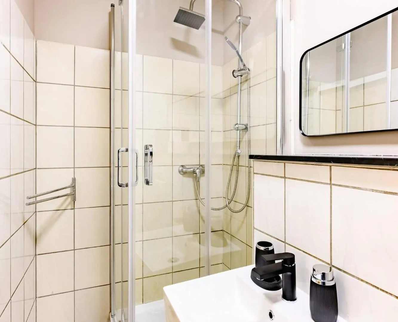 Ground-Floor Studio For 2 People Near Mauer Park برلين